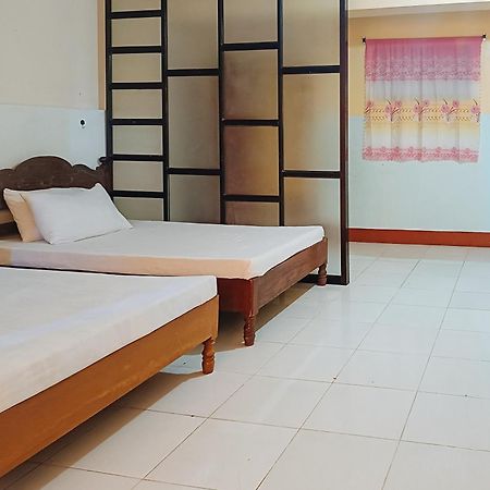 Reddoorz @ Grand Valley Hotel Junction Luna Cagayan Tagaytay City Exterior foto